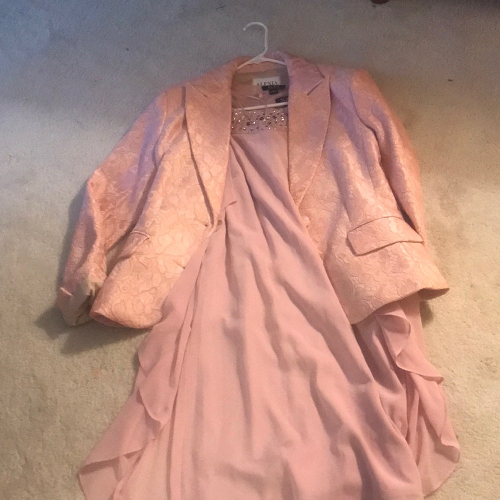 Perfect mother of the bride blush color dress